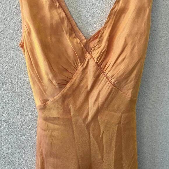 NWT Peppermayo Womens Dress Size 6 Audrey Vintage Slip Dress Satin Mango Shimmer - Picture 3 of 9